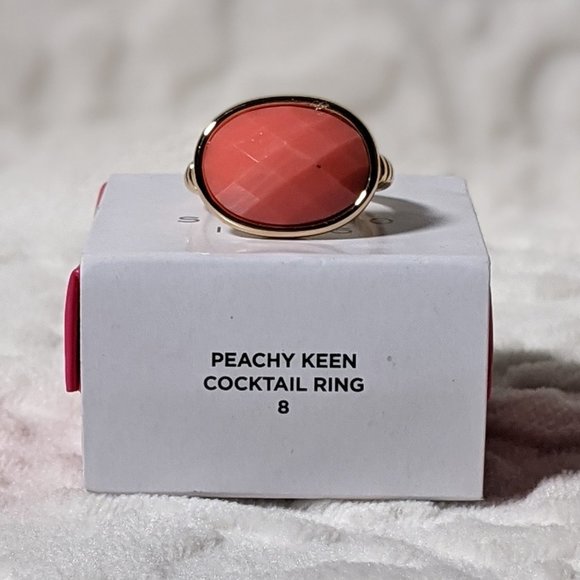 Avon Peachy Keen Cocktail Ring Size 8 - Picture 2 of 4